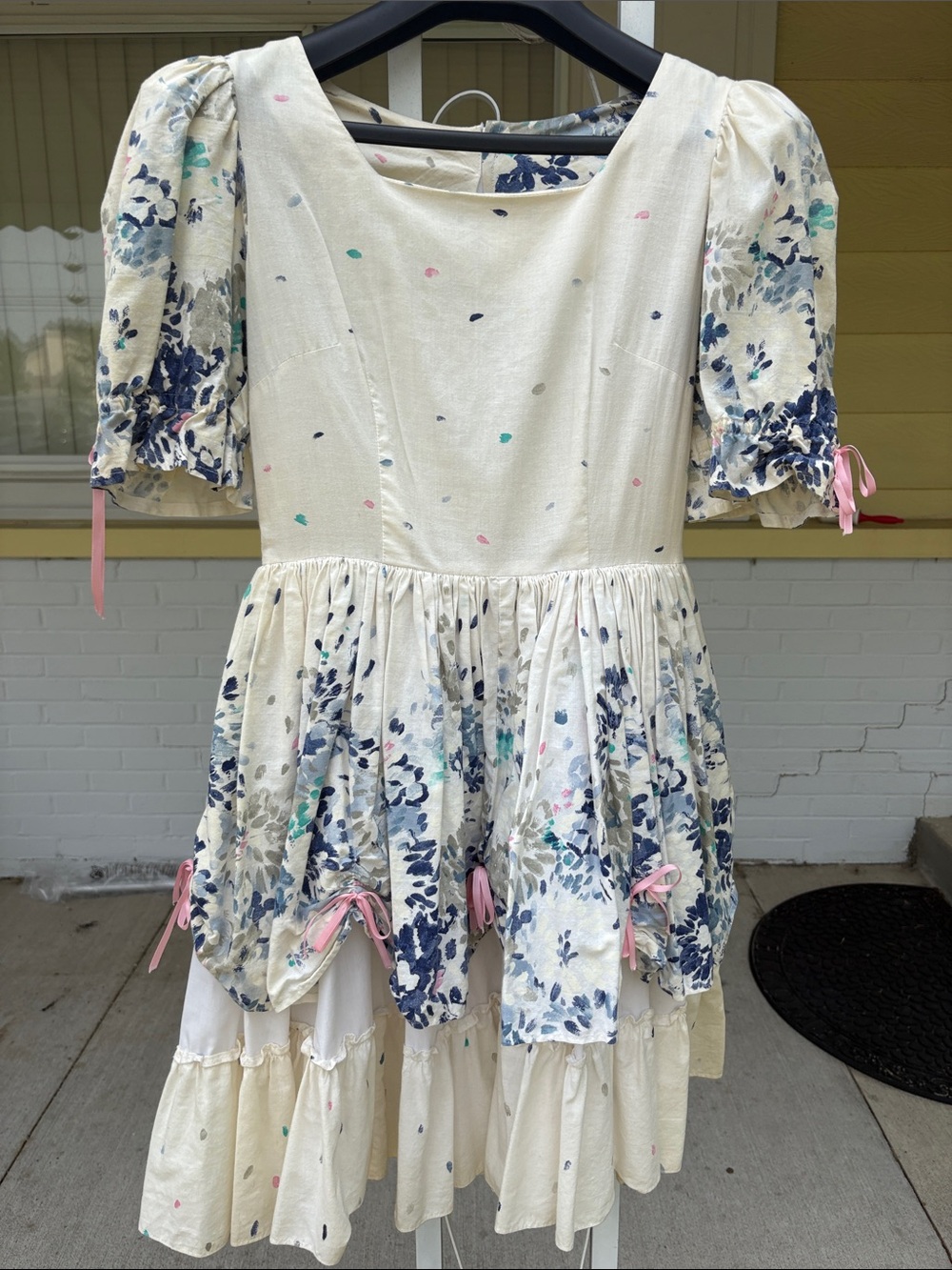 Ivory Floral Puff Sleeve Tiered Casual Dress with Pink Ribbon Detail